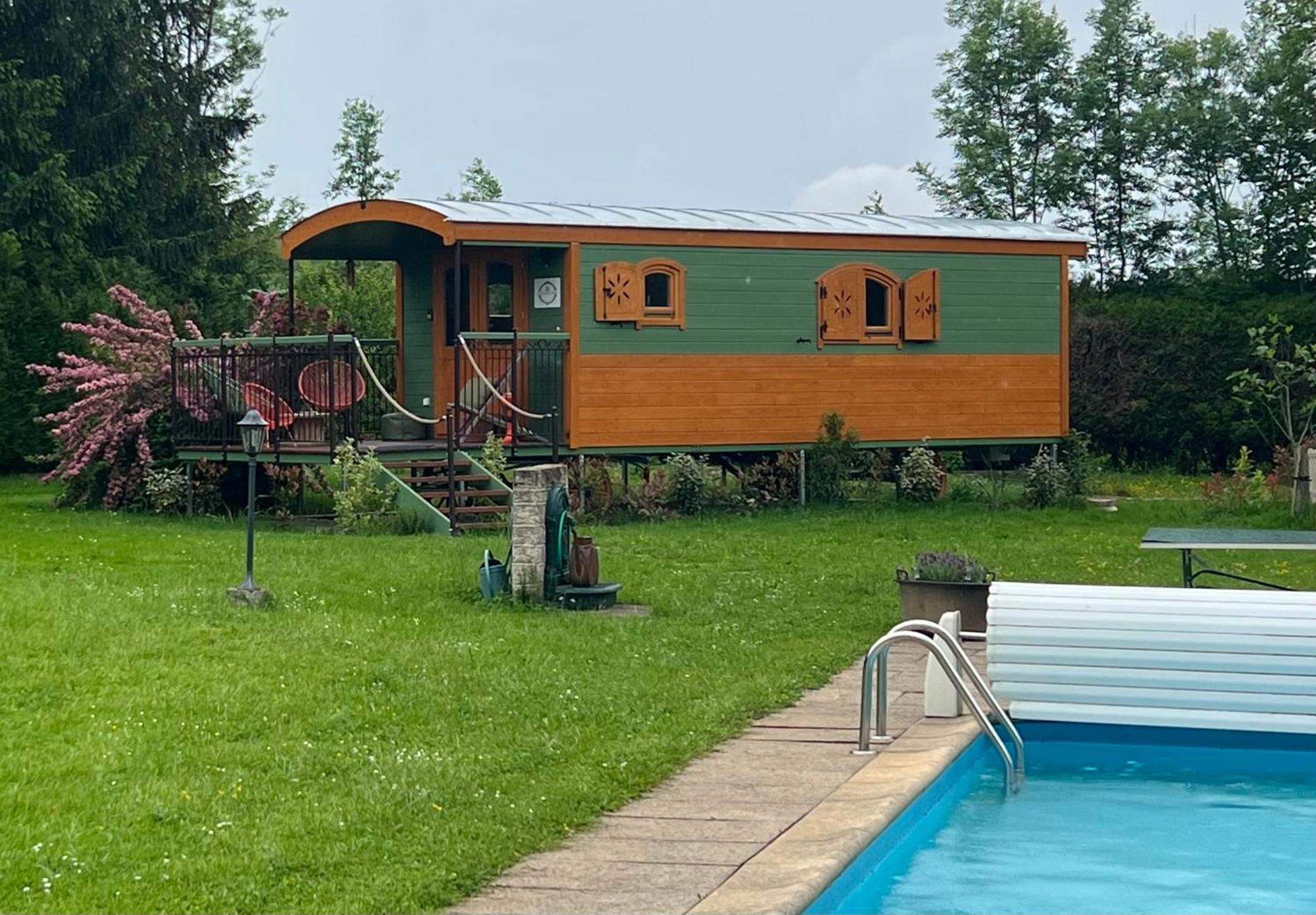 Bed and Breakfast La Roulotte Deluxe De Malpas Quingey Exterior foto