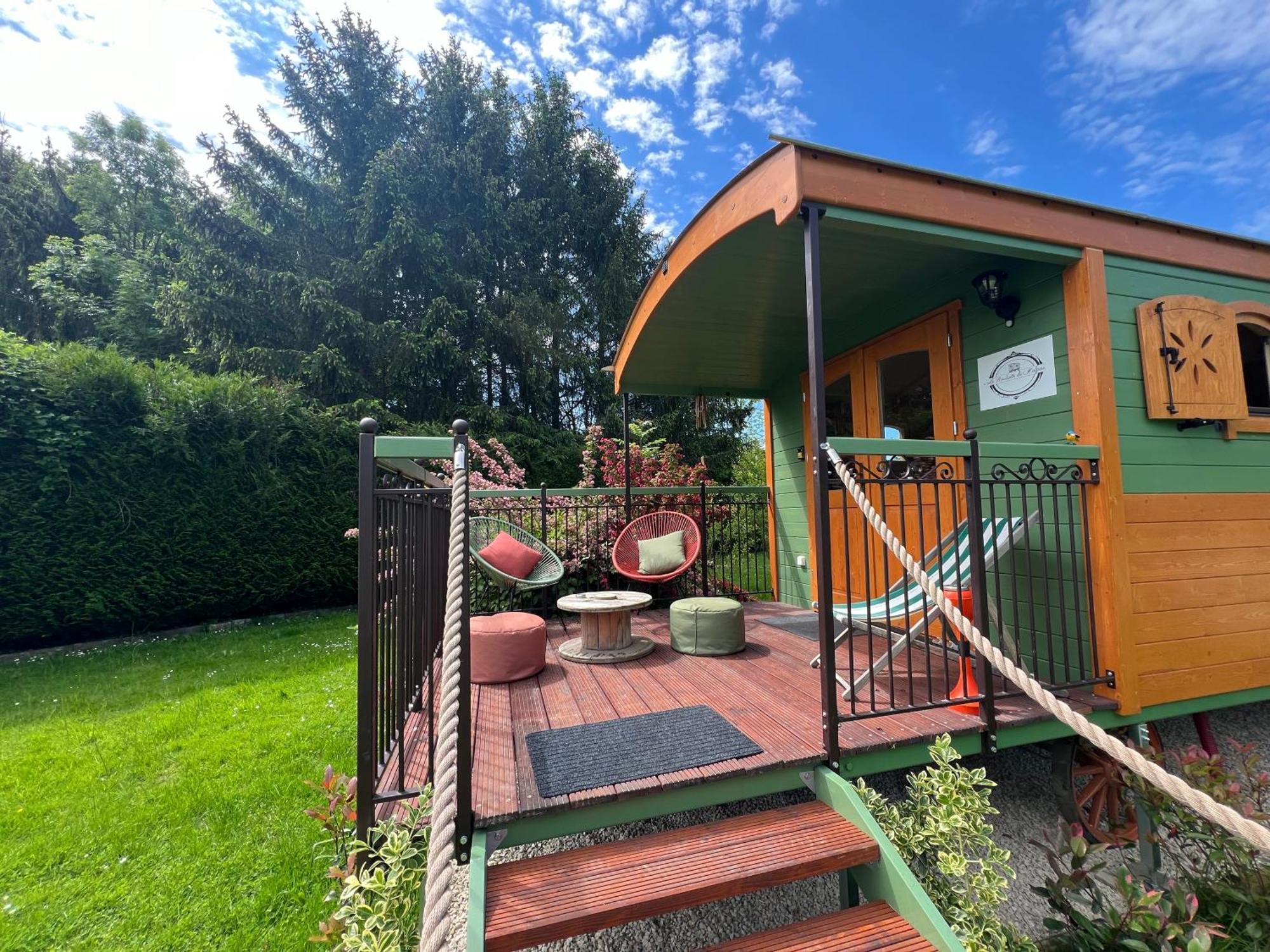 Bed and Breakfast La Roulotte Deluxe De Malpas Quingey Exterior foto