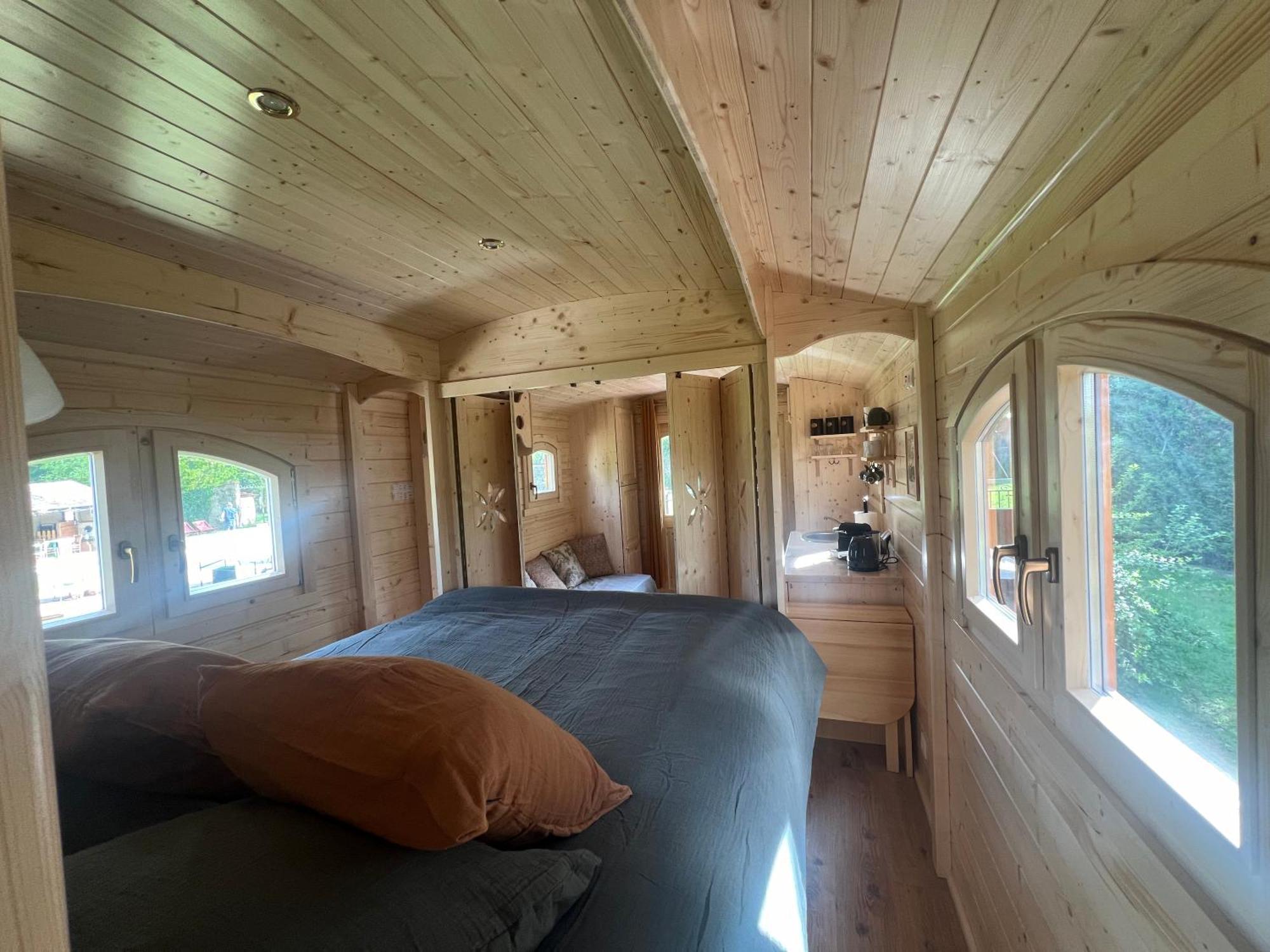 Bed and Breakfast La Roulotte Deluxe De Malpas Quingey Exterior foto