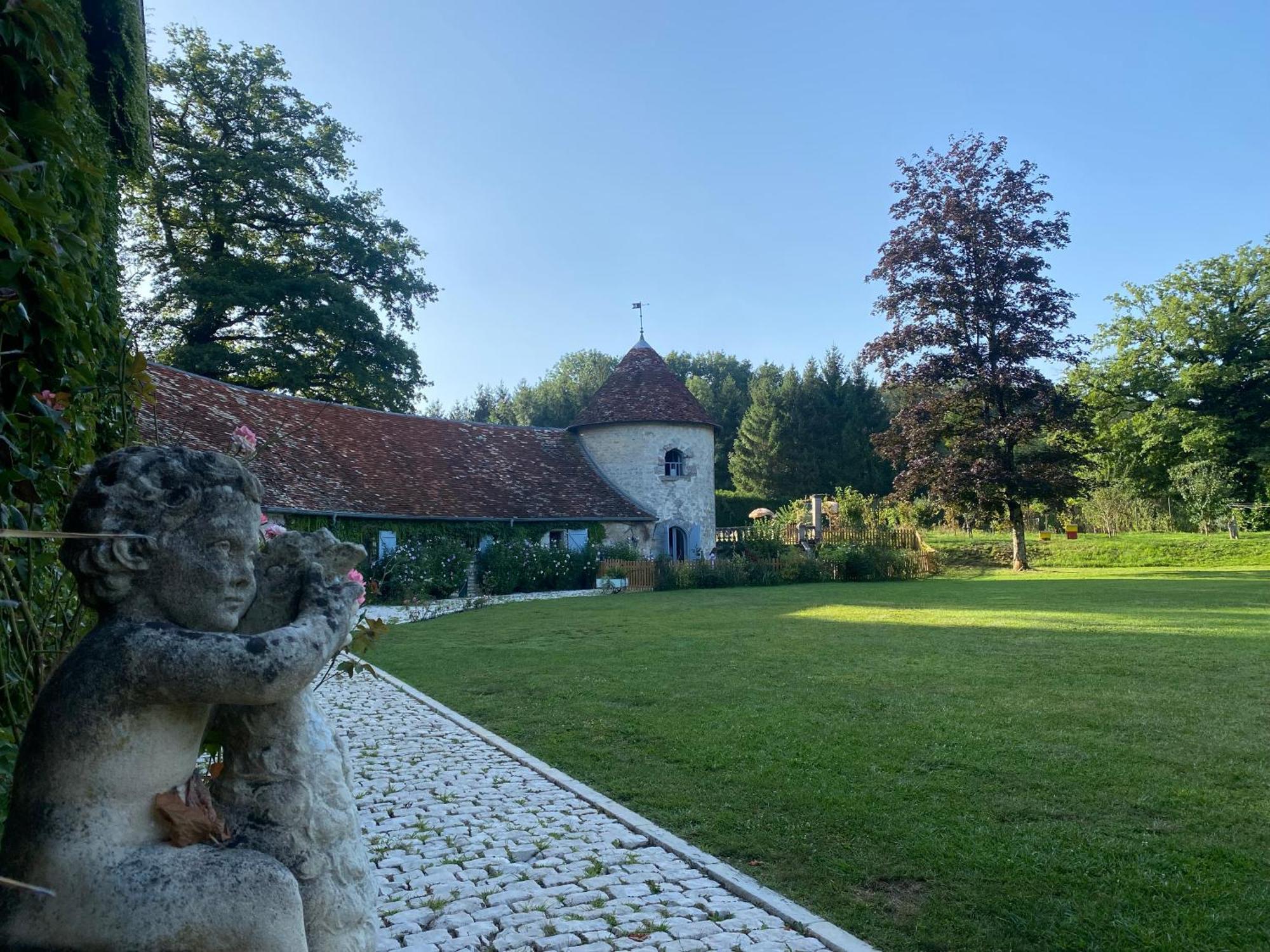 Bed and Breakfast La Roulotte Deluxe De Malpas Quingey Exterior foto