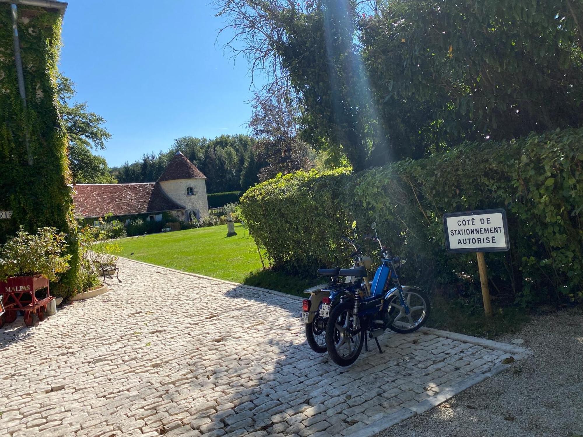 Bed and Breakfast La Roulotte Deluxe De Malpas Quingey Exterior foto