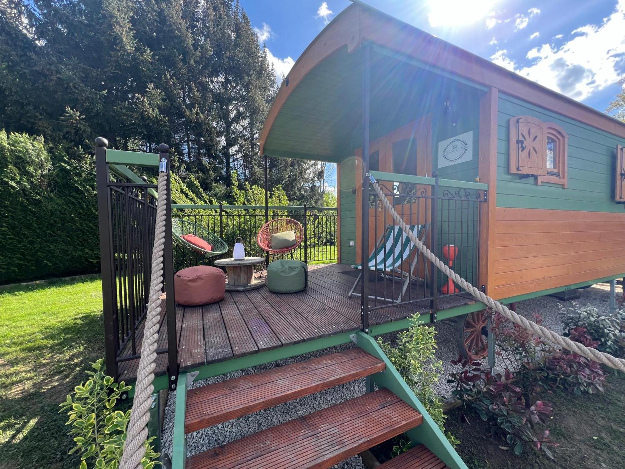 Bed and Breakfast La Roulotte Deluxe De Malpas Quingey Exterior foto